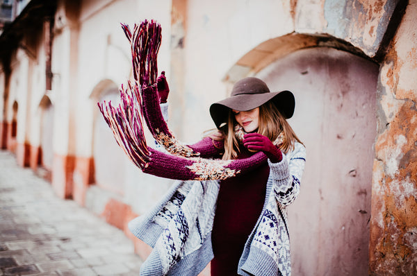 Look More Beautiful With Fashionable & Designer Women's Scarves